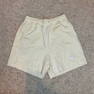 NIKE — Nike Sportswear Club Fleece Women's Mid-Rise Shorts